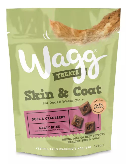 Wagg Skin & Coat Meaty Bites with Duck & Cranberry Dog Treats 125g